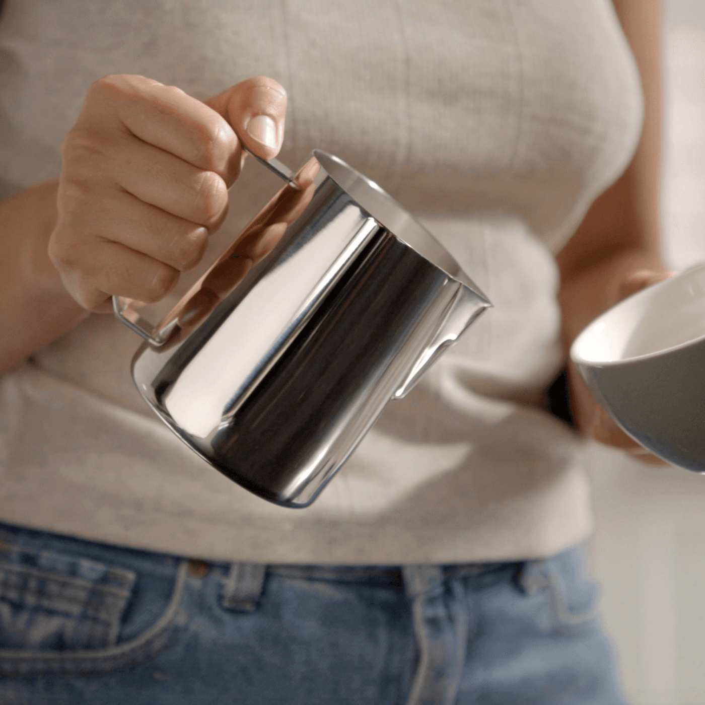 Jarra Pitcher - Kit Latte - en uso